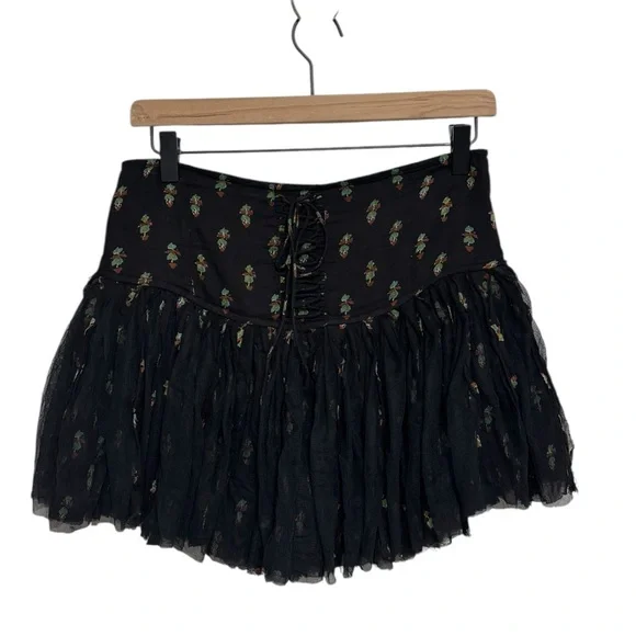 Free People FP One Blossom Mini Skort in Black - Size M - Picture 3 of 9